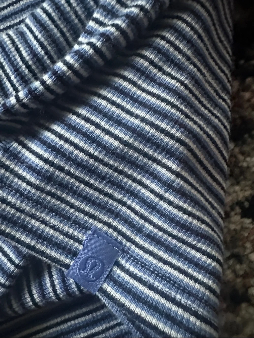 Lululemon Hold Tight Straight-Hem Cropped - Picture 3 of 3